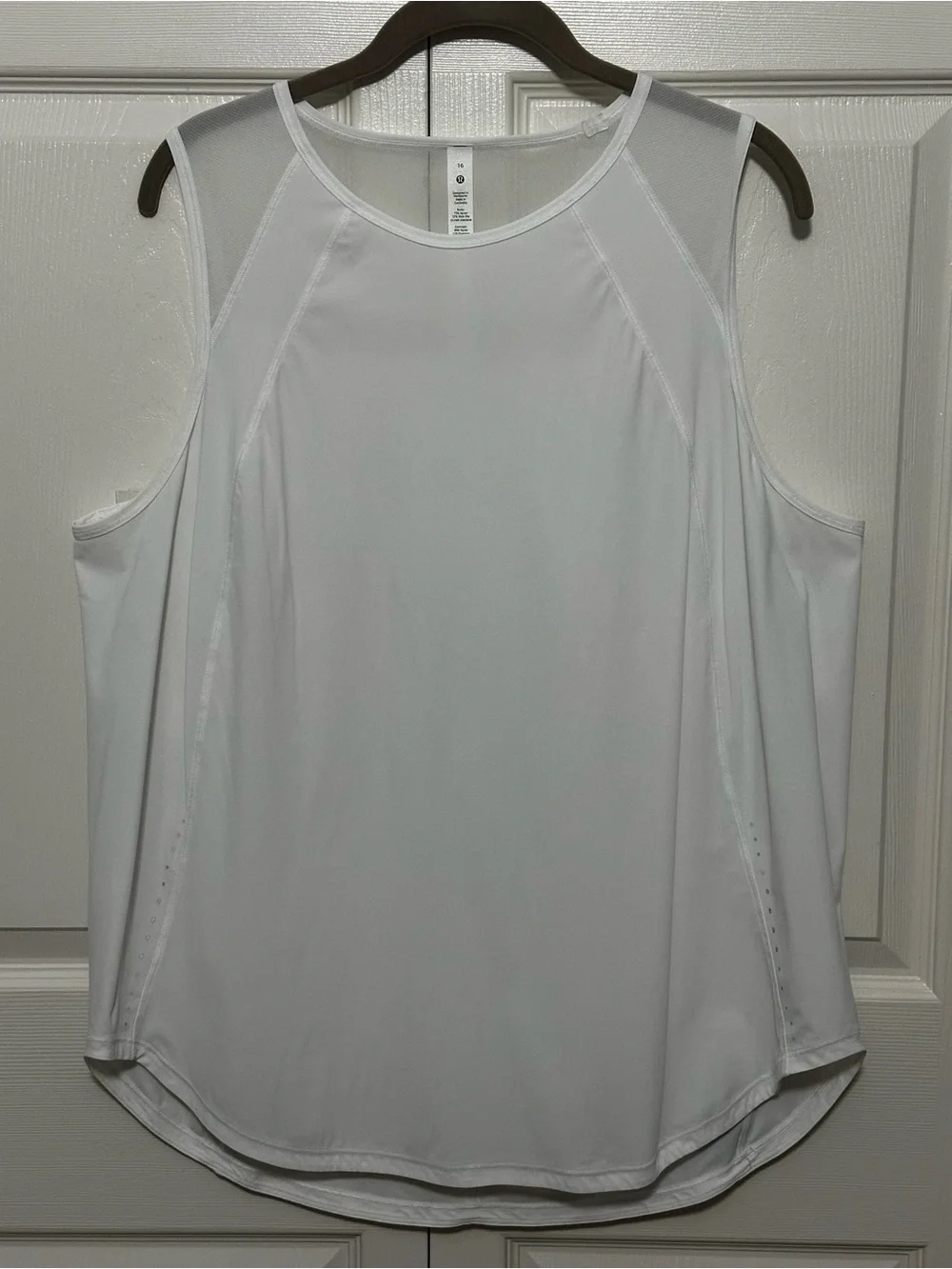 Lululemon Sculpt Tank in White Size 16 NWOT